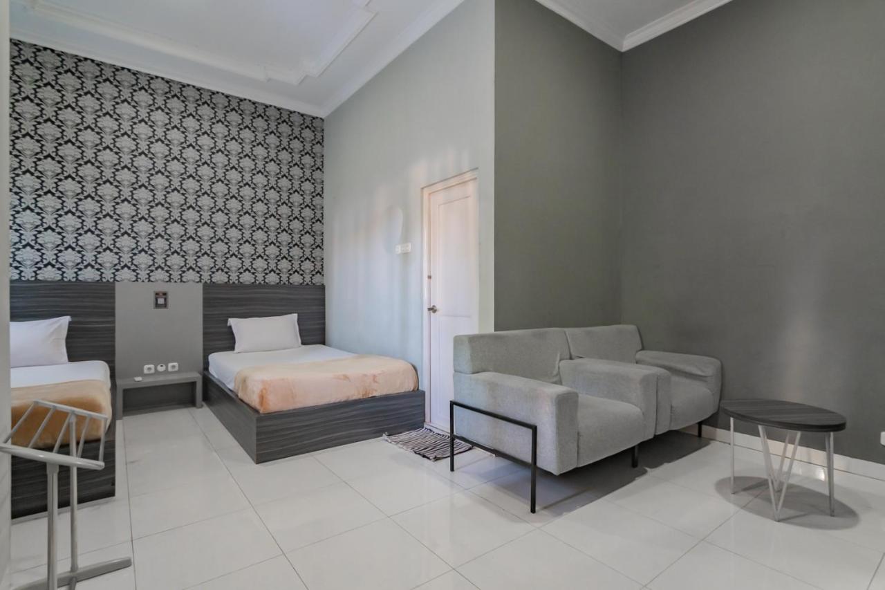 Hotel Markoni Pamanukan Mitra Reddoorz Pamanukan Hilir Экстерьер фото