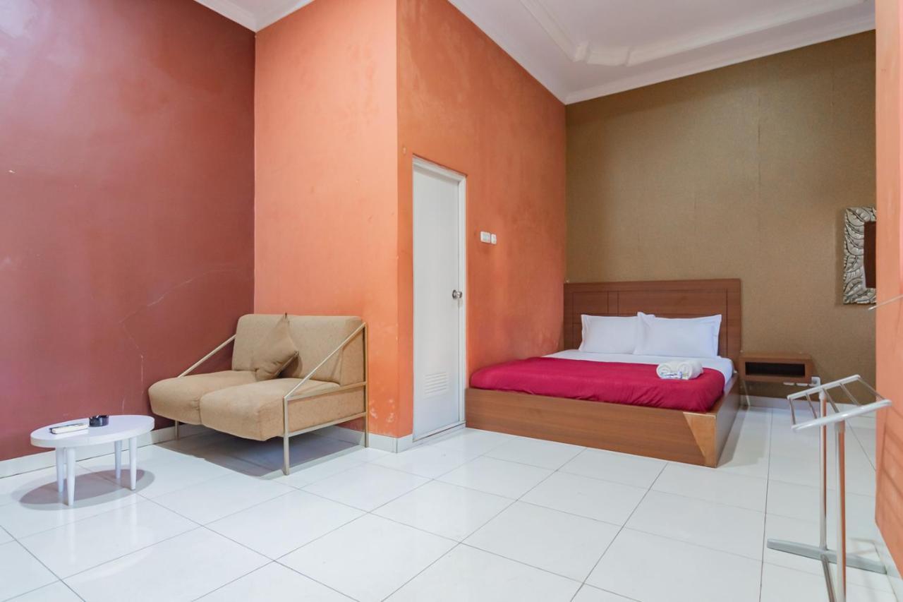 Hotel Markoni Pamanukan Mitra Reddoorz Pamanukan Hilir Экстерьер фото